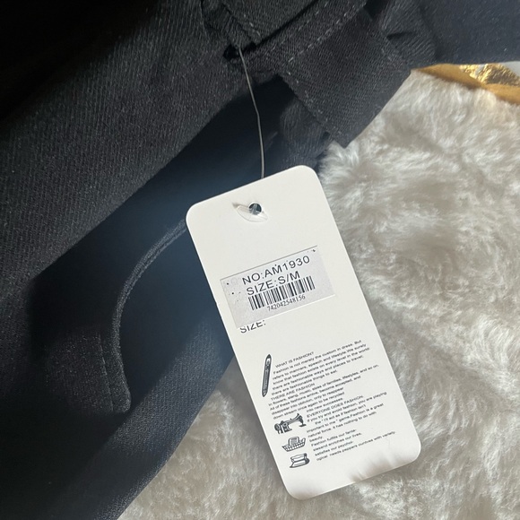 NWT Cargo black pants - Picture 4 of 8